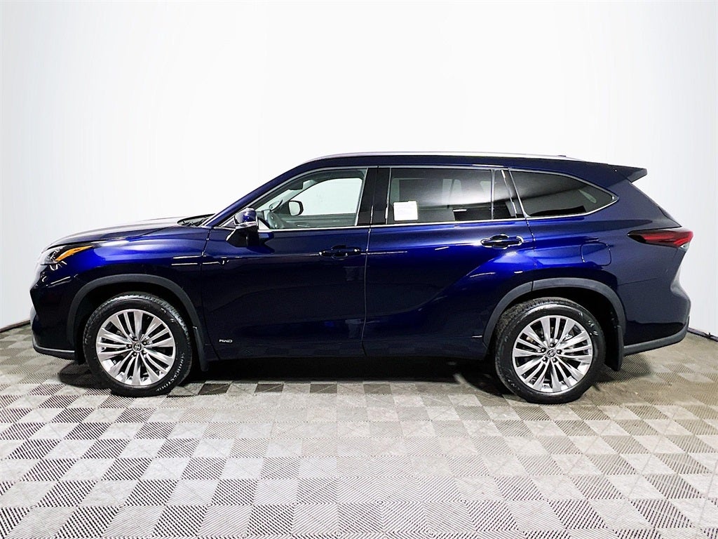 2026 Toyota Highlander Hybrid Platinum