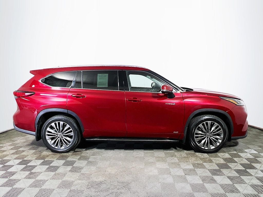 2021 Toyota Highlander Hybrid Platinum