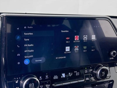 2023 Toyota Highlander Hybrid Platinum