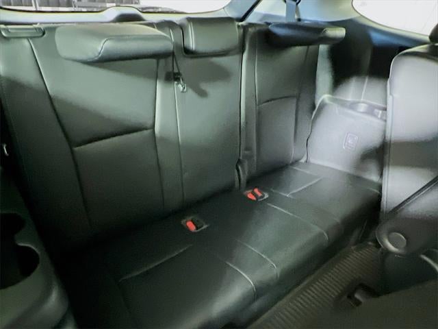 2023 Toyota Highlander Hybrid Platinum