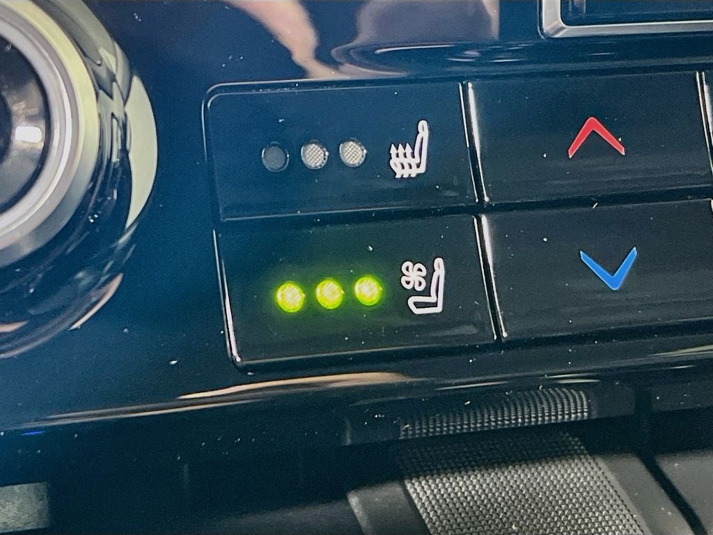 2020 Toyota Highlander Hybrid Platinum
