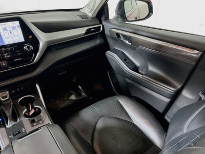 2020 Toyota Highlander Hybrid Platinum