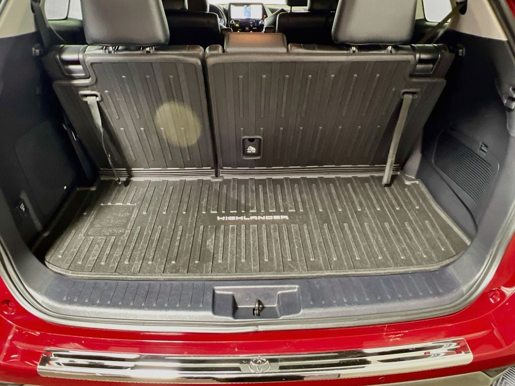 2020 Toyota Highlander Hybrid Platinum