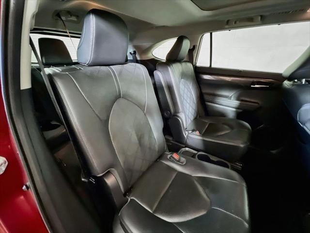 2020 Toyota Highlander Hybrid Platinum