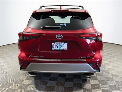 2020 Toyota Highlander Hybrid Platinum