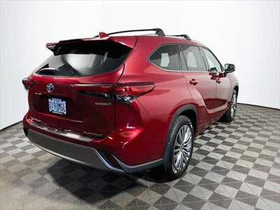 2020 Toyota Highlander Hybrid Platinum