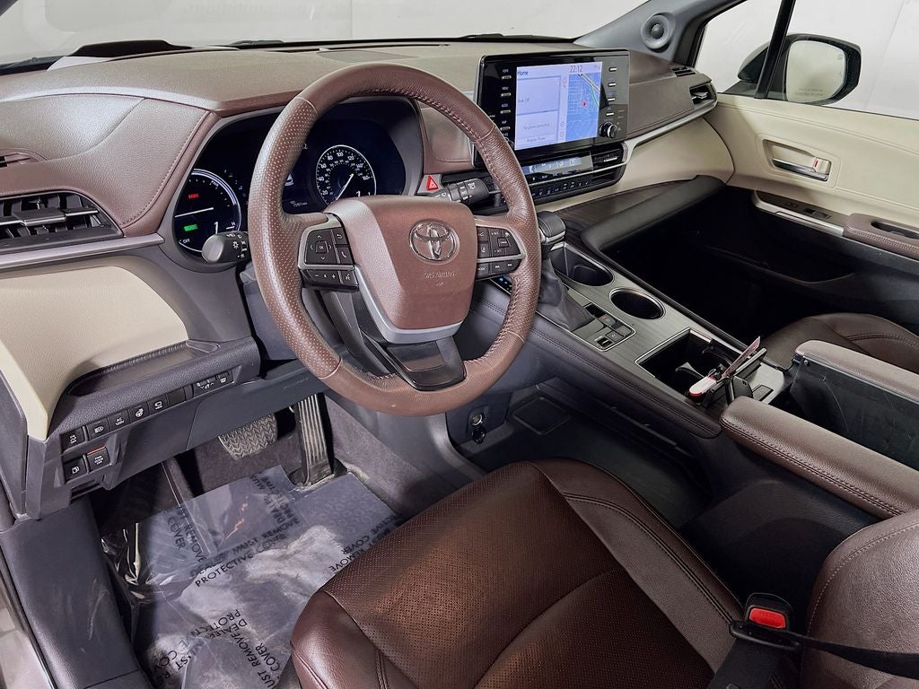 2024 Toyota Sienna Platinum 7 Passenger