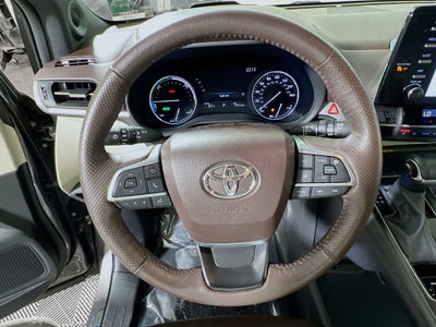 2024 Toyota Sienna Platinum 7 Passenger
