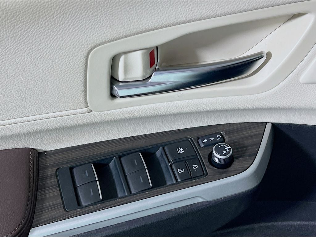 2024 Toyota Sienna Platinum 7 Passenger