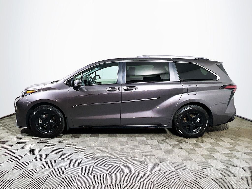 2024 Toyota Sienna Platinum 7 Passenger