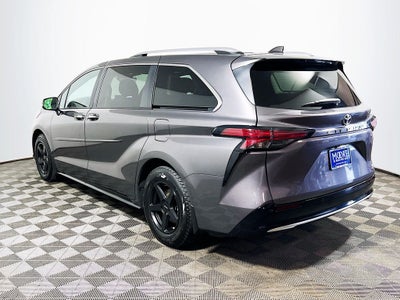 2024 Toyota Sienna Platinum 7 Passenger