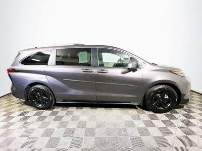 2024 Toyota Sienna Platinum 7 Passenger