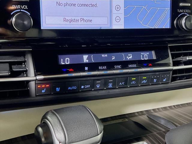 2024 Toyota Sienna Platinum 7 Passenger