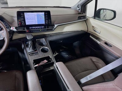 2024 Toyota Sienna Platinum 7 Passenger