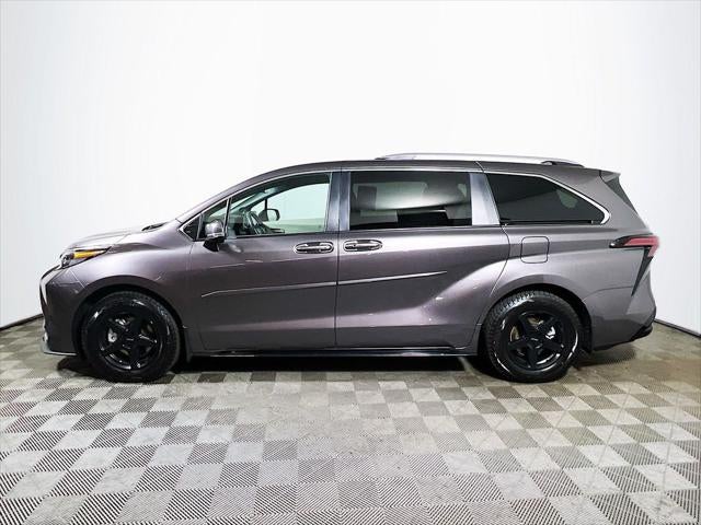 2024 Toyota Sienna Platinum 7 Passenger