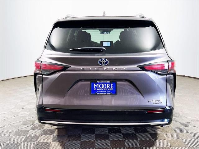 2024 Toyota Sienna Platinum 7 Passenger