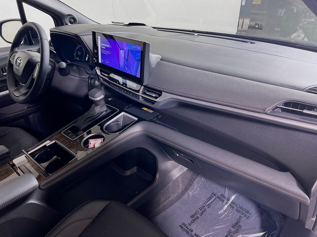2025 Toyota Sienna Platinum 7 Passenger