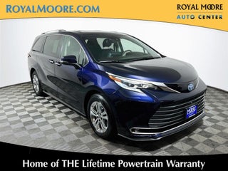 2024 Toyota Sienna Platinum 7 Passenger