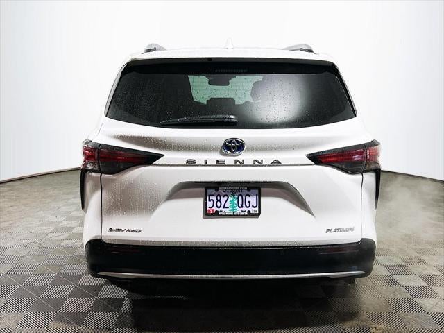 2025 Toyota Sienna Platinum 7 Passenger