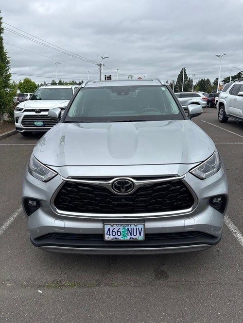 2022 Toyota Highlander Platinum