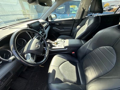 2021 Toyota Highlander XLE