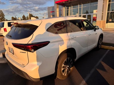 2021 Toyota Highlander Hybrid XLE