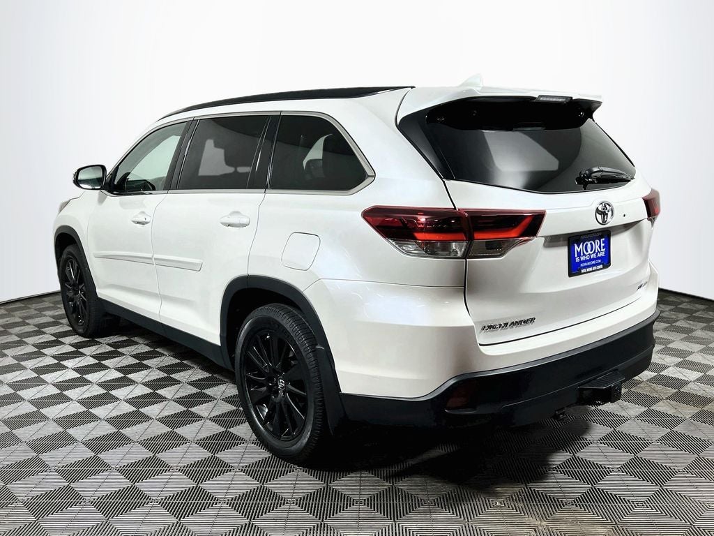 2019 Toyota Highlander SE