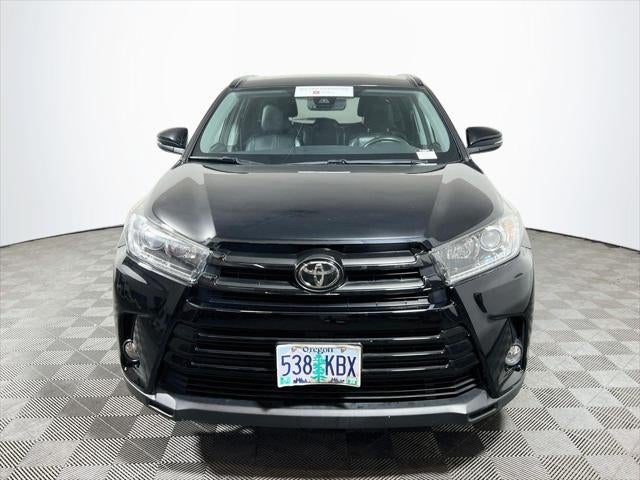 2017 Toyota Highlander SE