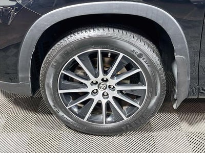 2017 Toyota Highlander SE