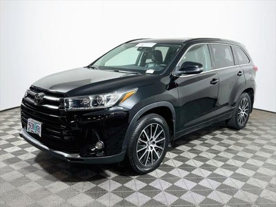 2017 Toyota Highlander SE