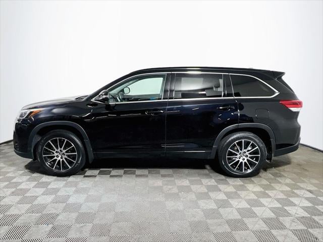 2017 Toyota Highlander SE