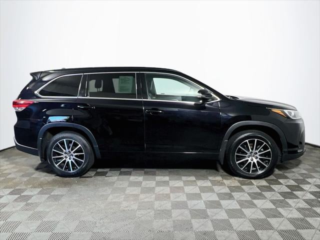 2017 Toyota Highlander SE