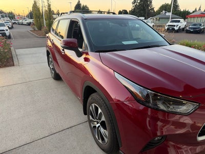 2026 Toyota Highlander Hybrid XLE