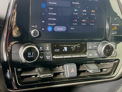 2023 Toyota Highlander LE