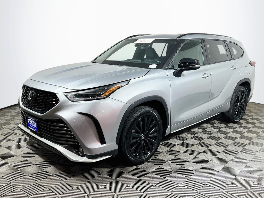 2025 Toyota Highlander XSE