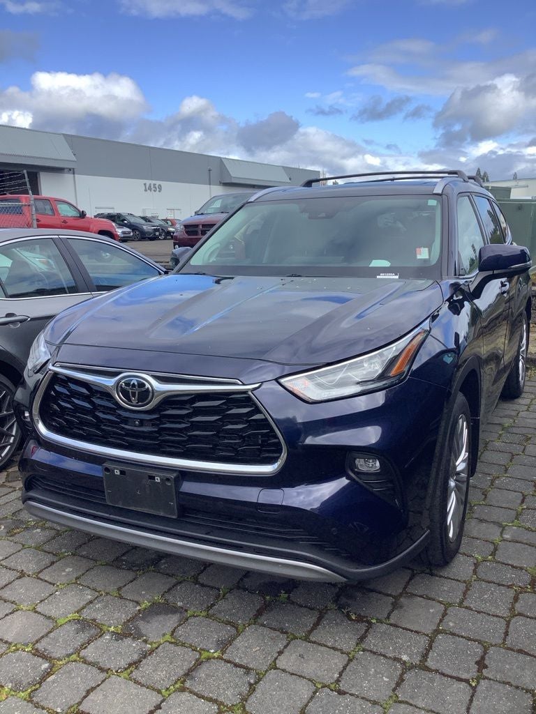 2023 Toyota Highlander Platinum