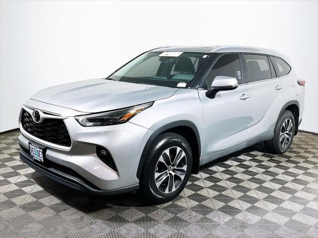 2024 Toyota Highlander XLE