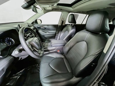 2025 Toyota Highlander XLE
