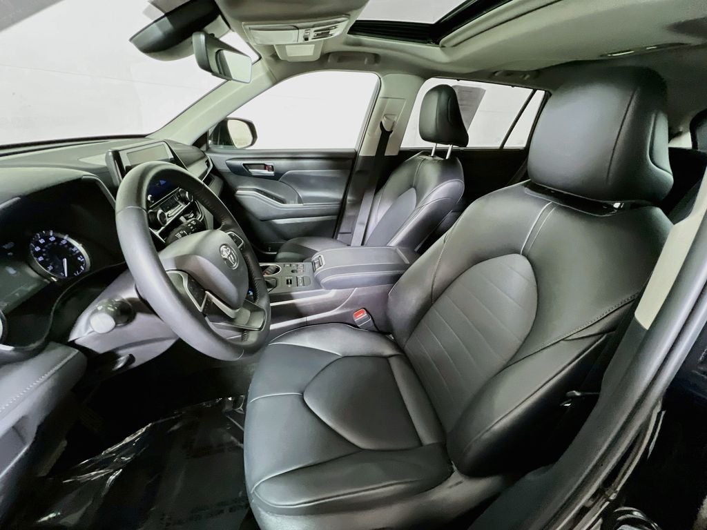 2025 Toyota Highlander XLE