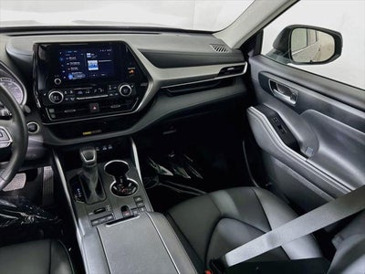 2025 Toyota Highlander XLE