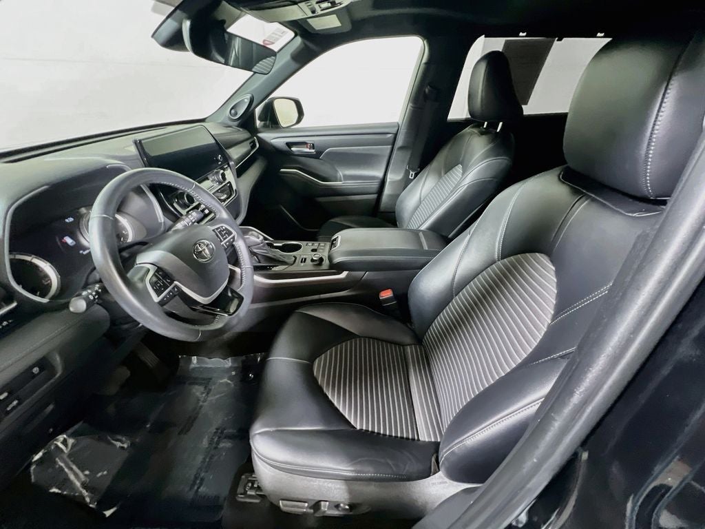 2023 Toyota Highlander XSE
