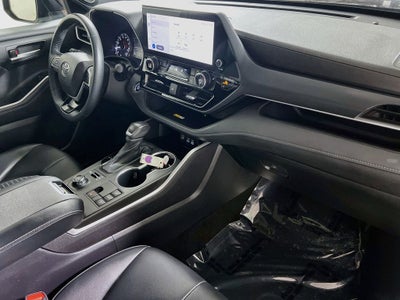 2023 Toyota Highlander XSE