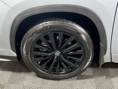 2025 Toyota Highlander XSE