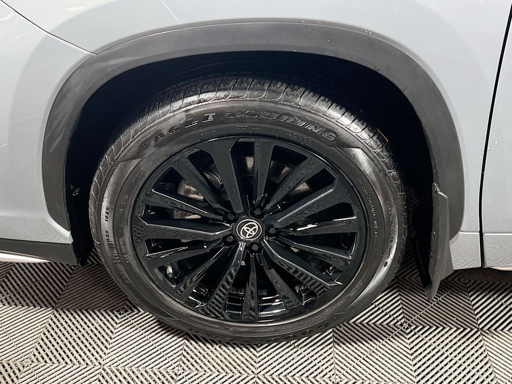 2025 Toyota Highlander XSE