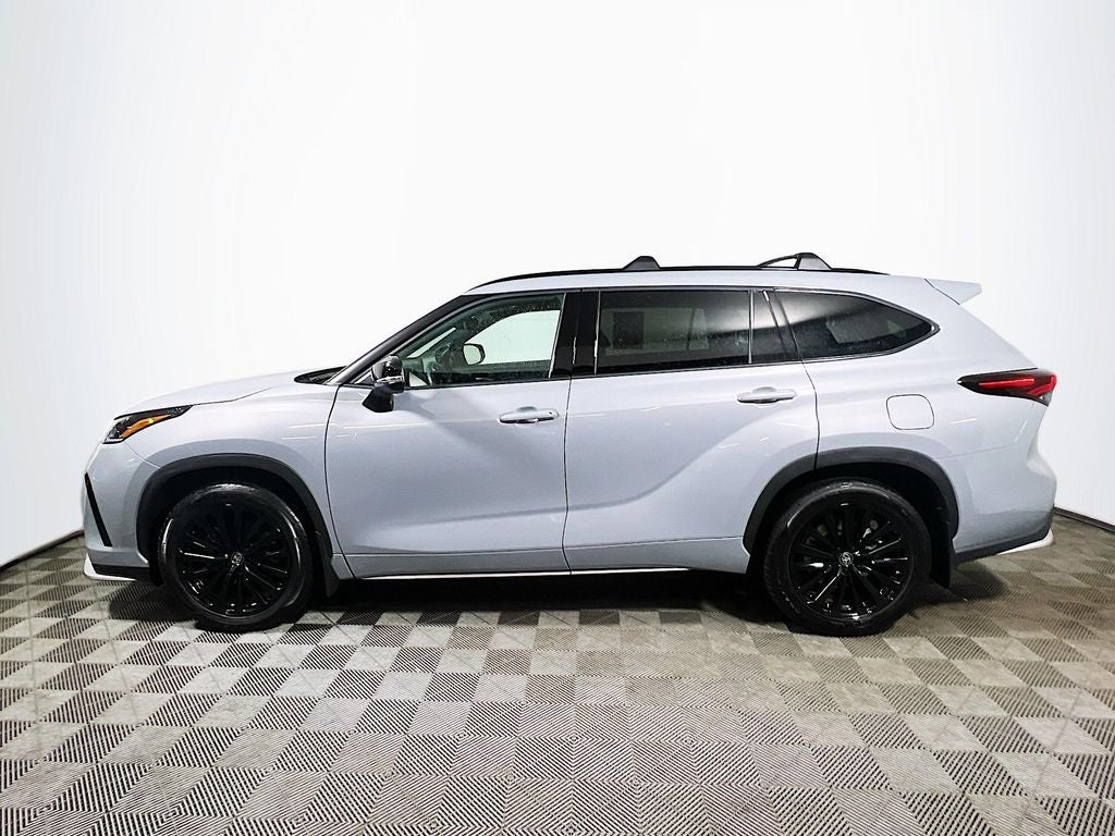 2025 Toyota Highlander XSE