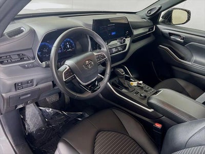 2025 Toyota Highlander XSE