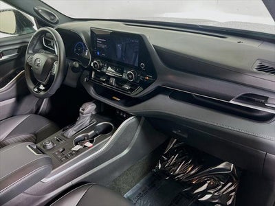 2025 Toyota Highlander XSE