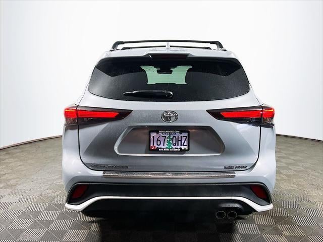 2025 Toyota Highlander XSE