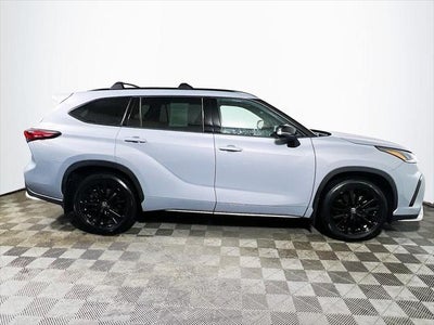 2025 Toyota Highlander XSE