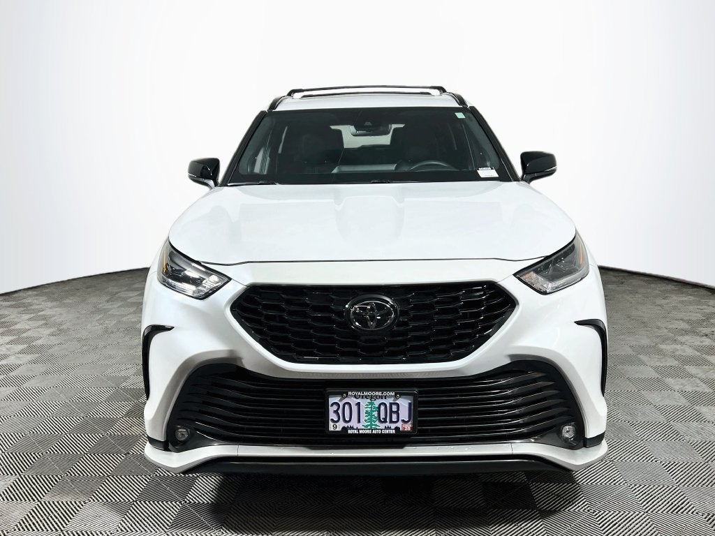 2026 Toyota Highlander XSE
